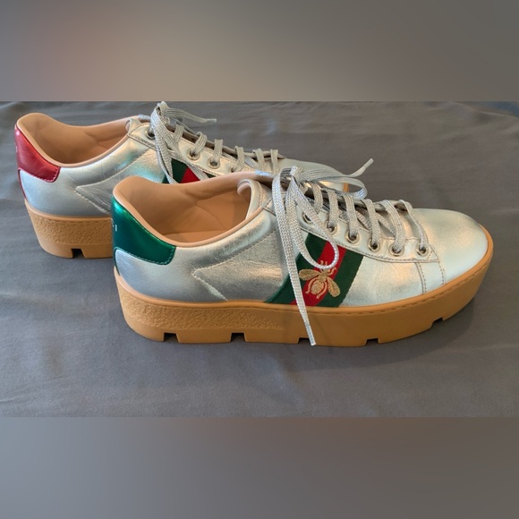 Gucci Sneakers - Picture 2 of 8